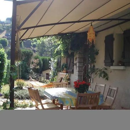 Chez Christiane Et Claude לינה וארוחת בוקר Saint-Geniez-dʼOlt