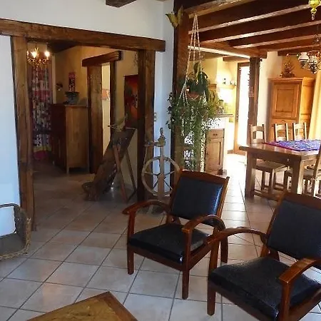 Frühstückspension Chez Christiane Et Claude Saint-Geniez-dʼOlt